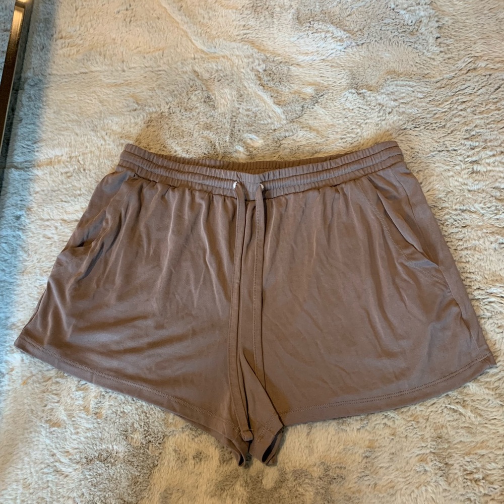 Aerie mauve shorts